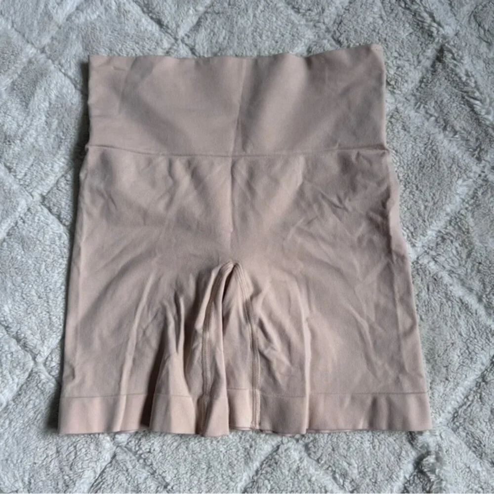 SPANX By Sara Blakely | Nude Shapewear Mid-Thigh Short- 10149R | Size Small